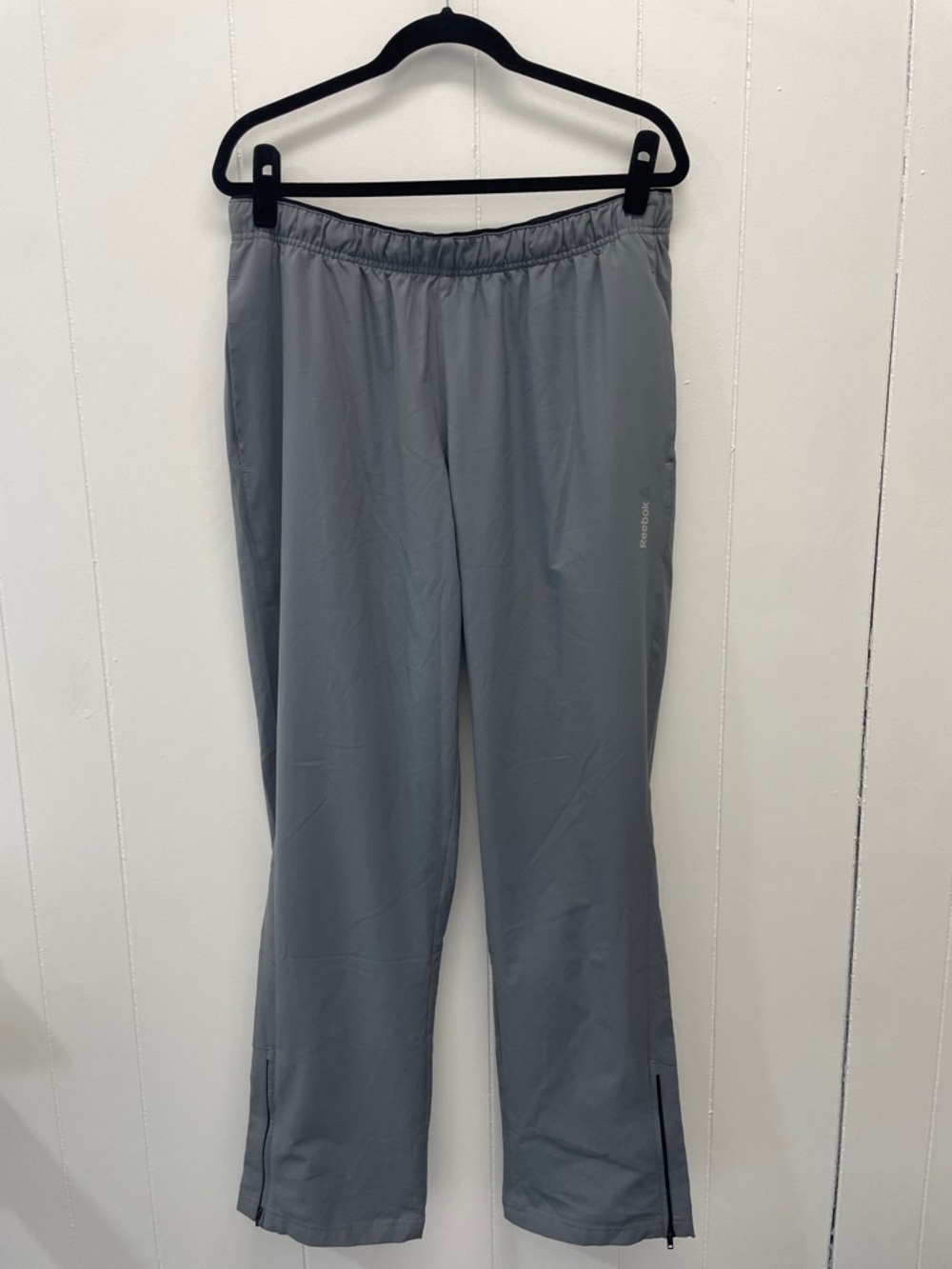 Reebok | Men’s | Grey Sweatpants | L